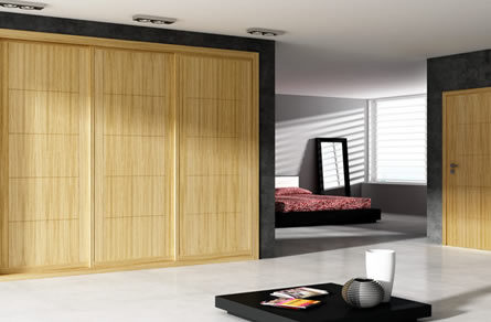 Frentes de armario de madera con puerta deslizante